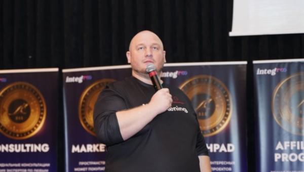 Андрей Пережогин меценат, фото Андрея Пережогина CEO, антикризисный менеджер Андрей Пережогин, социальная ответственность Пережогин Андрей.